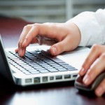 Imaginea actuală nu are un text alternativ. Numele fișierului este: laptop.jpg