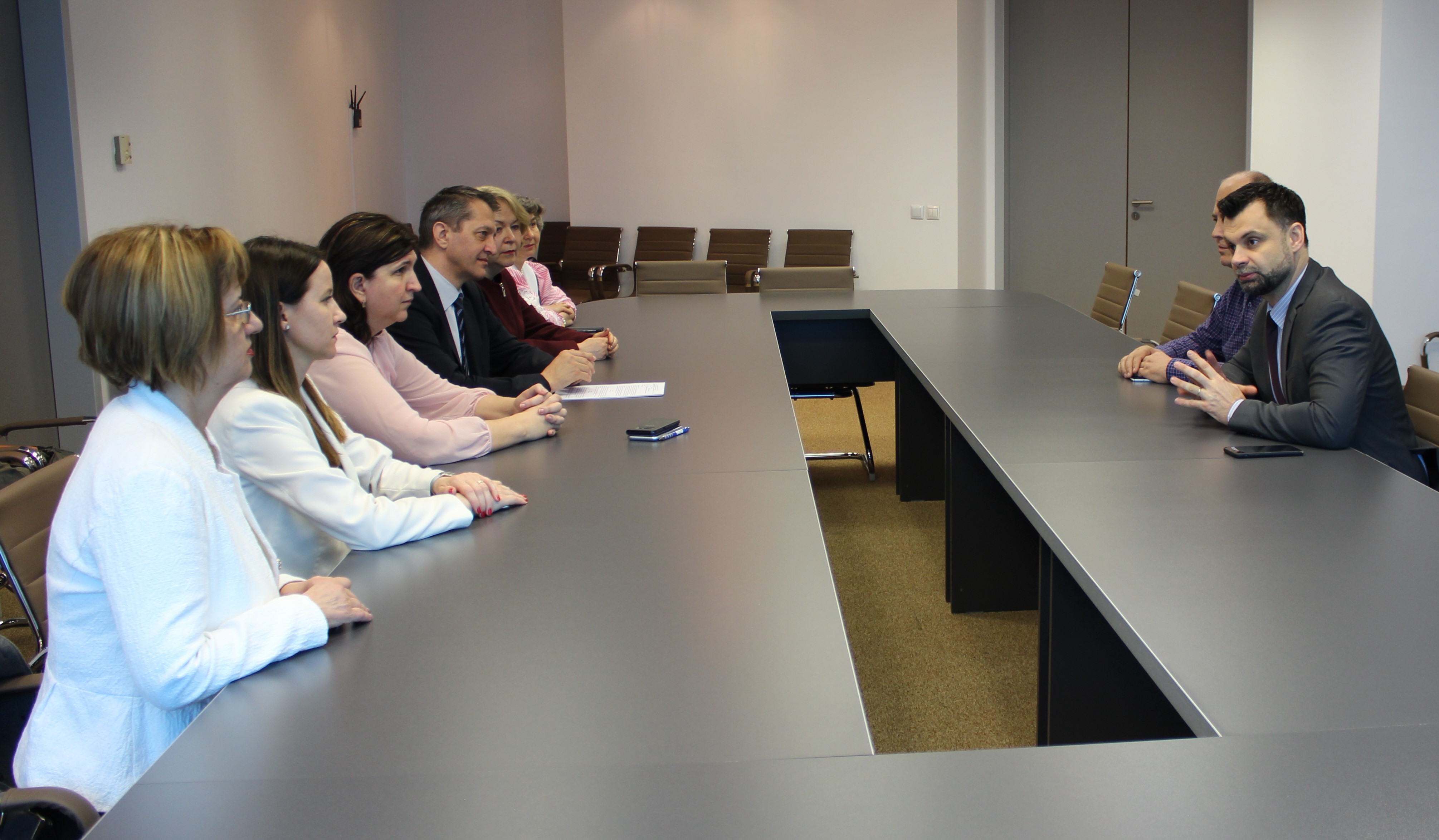 Electrica Prin Sdee Muntenia Nord SusÈ›ine È™i Viitorii Electricieni Din PloieÈ™ti Se InfiinÈ›eazÄƒ O ClasÄƒ ProfesionalÄƒ Profil Electric La Colegiul Tehnic Elie Radu Din PloieÈ™ti Investenergy